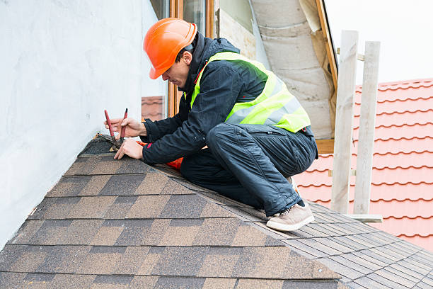 Best Roof Maintenance Services  in Grandview, WA